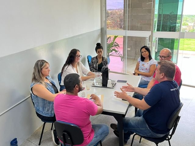 Coordenadoria da Juventude e Etec planejam ações de desenvolvimento e economia criativa foto